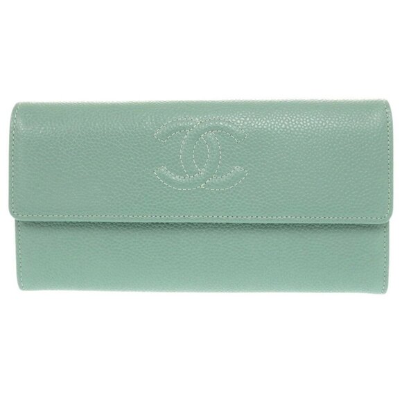 CHANEL Green Caviar Leather Logo Wallet - Picture 2 of 9